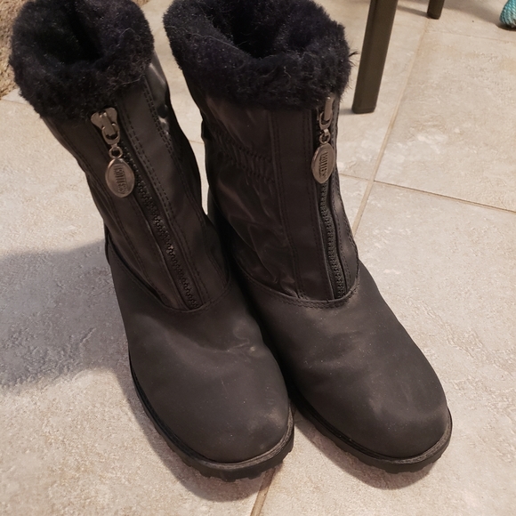 Trotters Black Boots Weatherproof - Picture 1 of 9